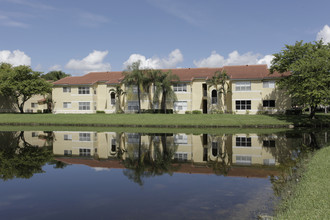 Isles at Lago Mar in Plantation, FL - Building Photo - Building Photo