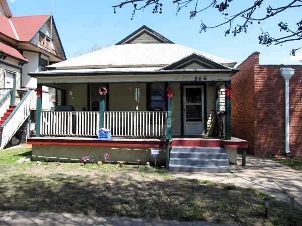 806 N Market St in Wichita, KS - Building Photo