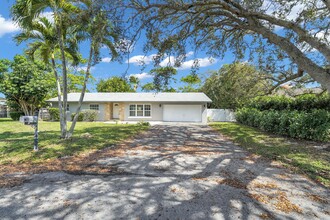 401 NW 16th St in Boca Raton, FL - Building Photo - Building Photo