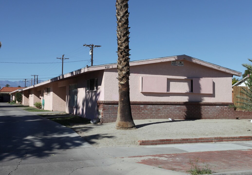 45901-45903 Deglet Noor St in Indio, CA - Building Photo