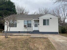 621 N K St in Muskogee, OK - Building Photo