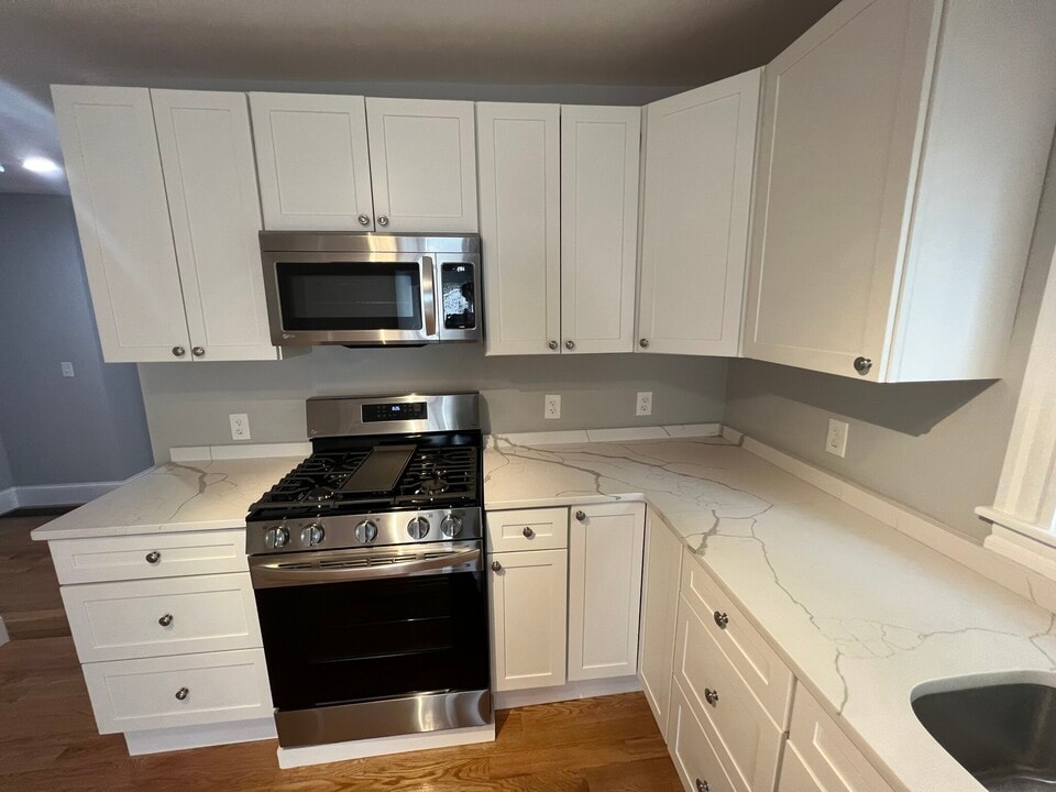 368 Highland Ave, Unit 1 in Somerville, MA - Building Photo