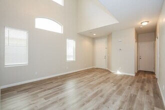 3577 Chelsea Grove St in Las Vegas, NV - Building Photo - Building Photo