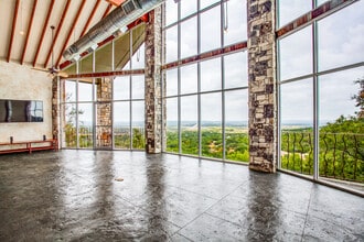 27534 Twin Peak St in San Antonio, TX - Building Photo - Building Photo