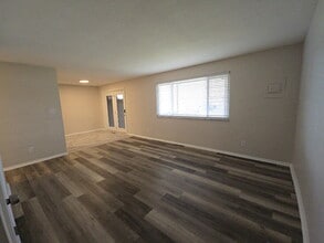 1015 E Pearl St in Miamisburg, OH - Building Photo - Building Photo