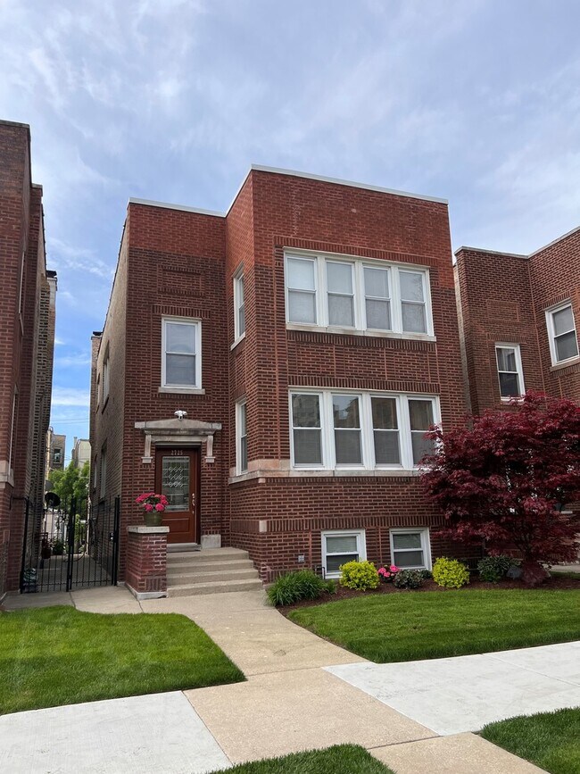 2725 W Carmen Ave Chicago, IL Casas y apartamentos de Alquiler