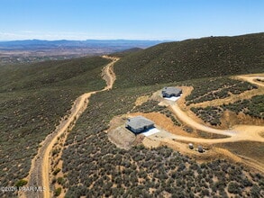 15690 E Orch Vw Rd in Dewey, AZ - Building Photo - Building Photo