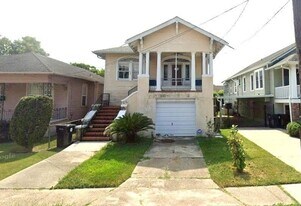4224 Walmsley Ave in New Orleans, LA - Building Photo