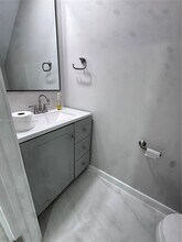 755 N Crescent Dr in Hollywood, FL - Building Photo - Building Photo