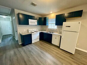 106 Mc Leod in San Antonio, TX - Building Photo - Building Photo