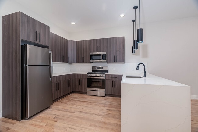 Caldwell Village in Caldwell, NJ - Foto de edificio - Interior Photo