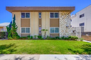 536 S Flower St in Inglewood, CA - Building Photo