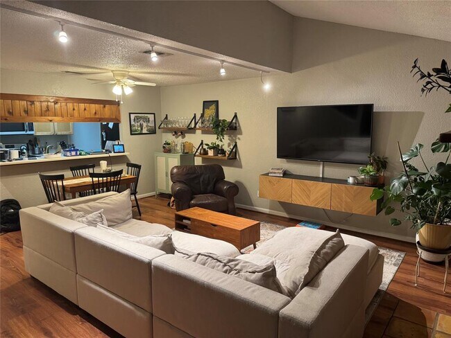property at 2506 Thornton Rd