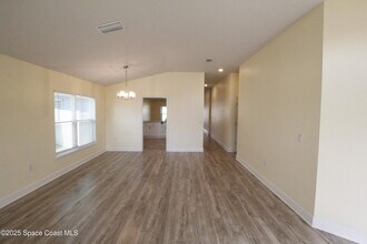 705 Kylar Dr NW in Palm Bay, FL - Building Photo - Building Photo