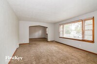 10512 E 69th St photo'