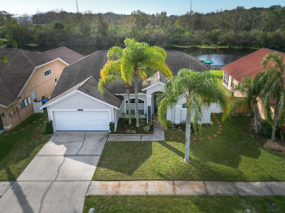 9334 Pontiac Dr in Westchase, FL - Building Photo