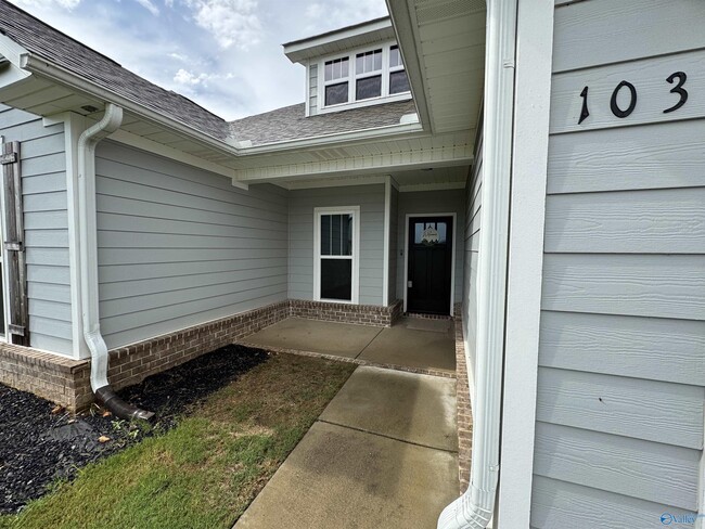 103 Parvin Way Dr in Hazel Green, AL - Building Photo - Building Photo