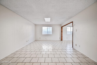 1121 E Carter Dr in Tempe, AZ - Building Photo - Building Photo
