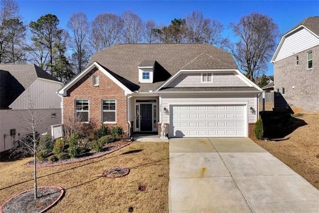 6968 Manchester Dr in Flowery Branch, GA - Foto de edificio - Building Photo