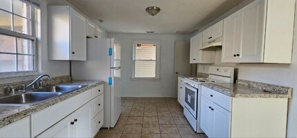 2008 Flora St in North Little Rock, AR - Building Photo - Building Photo