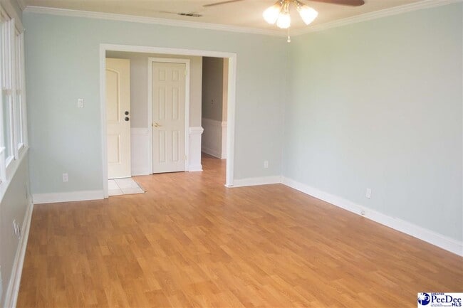 109 Lands End Dr