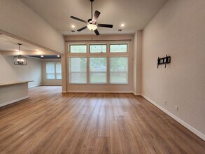 644 Tree Top Pass in New Braunfels, TX - Building Photo - Building Photo