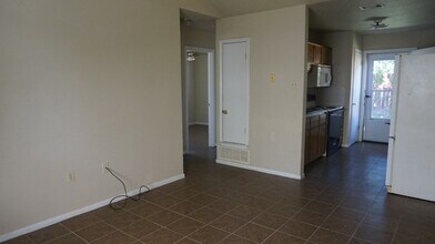 310 W Washington Ave in Copperas Cove, TX - Building Photo - Building Photo