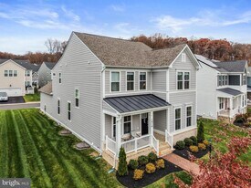 1814 River Heritage Blvd in Dumfries, VA - Building Photo