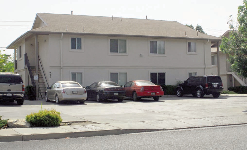 865 Gail Gardner Way in Prescott, AZ - Foto de edificio