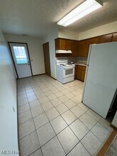 12065 Bottom Rd in Dresden, OH - Building Photo - Building Photo