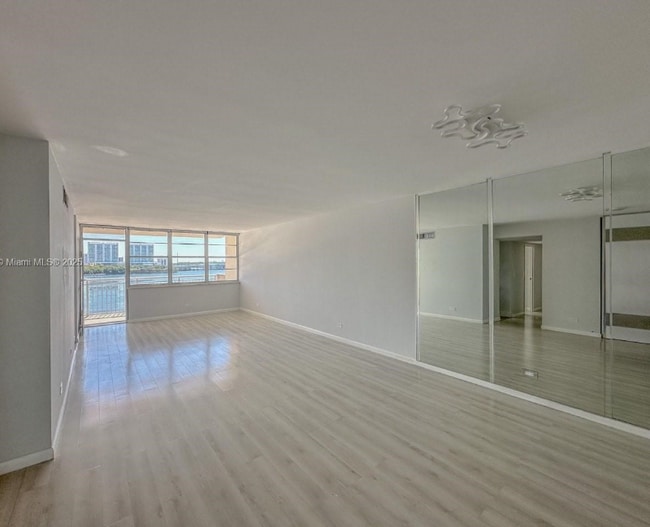 250 174th St in Sunny Isles Beach, FL - Building Photo - Building Photo