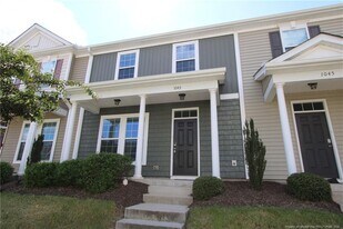 1043 Myers Point Dr in Morrisville, NC - Building Photo