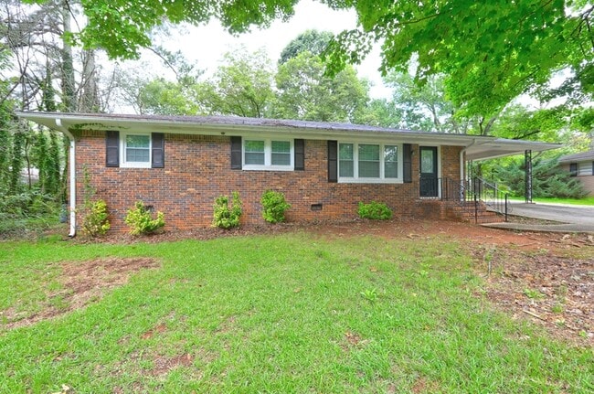 property at 2069 Hillcrest Dr