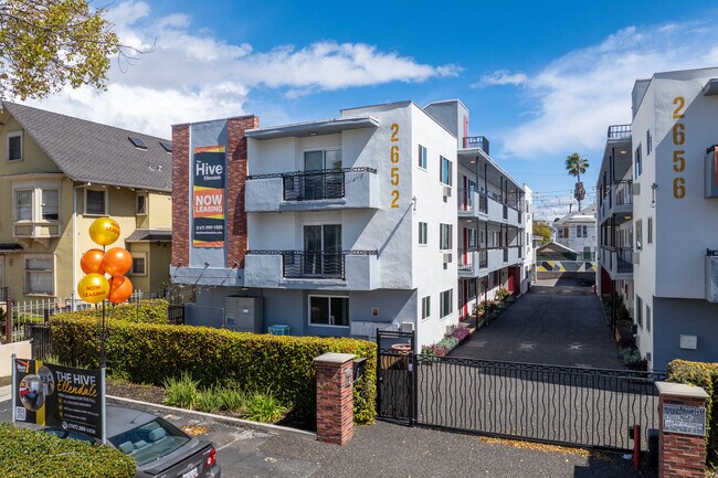 The Hive On Ellendale USC Student Housing in Los Angeles, CA - Building Photo - Building Photo