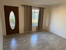 10320 La Guardia Ct in Orlando, FL - Building Photo