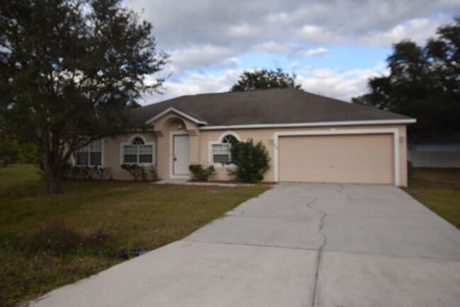 826 Halifax Dr in Kissimmee, FL - Building Photo - Building Photo