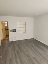 2183 W 27th St, Unit 2183 West 27th Street in Los Angeles, CA - Foto de edificio - Building Photo