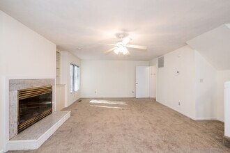 1445 Goose Landing in Virginia Beach, VA - Building Photo - Building Photo