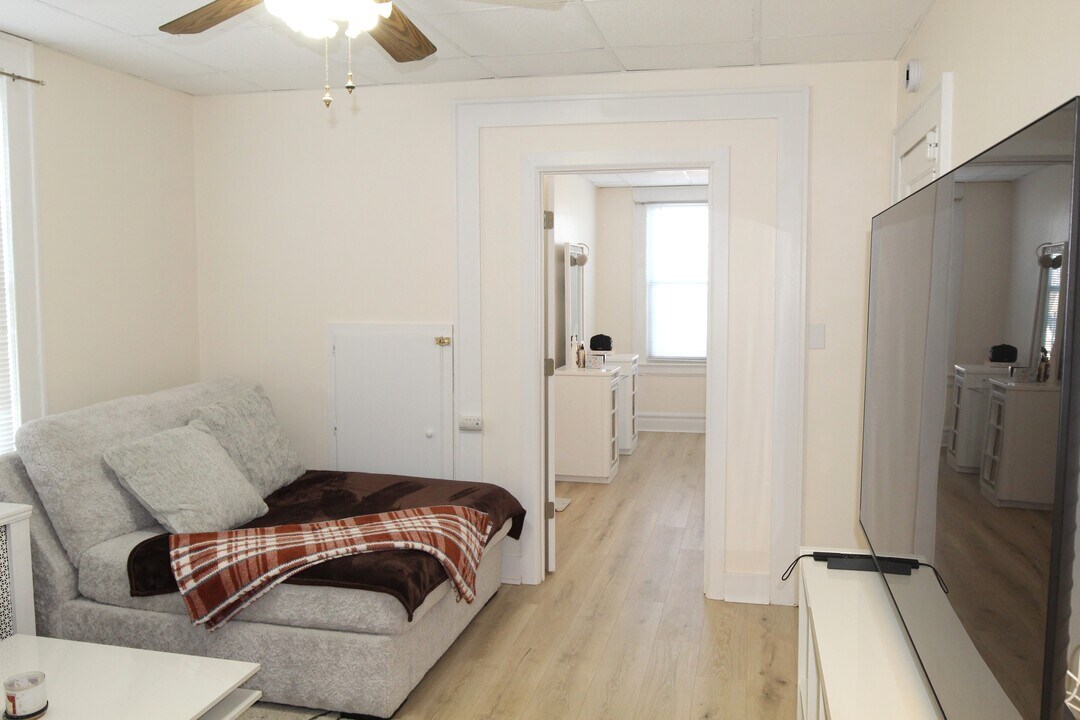 24 Rutland Ave in Kearny, NJ - Foto de edificio