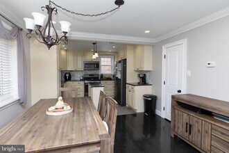582 Fairway Terrace in Philadelphia, PA - Building Photo - Building Photo
