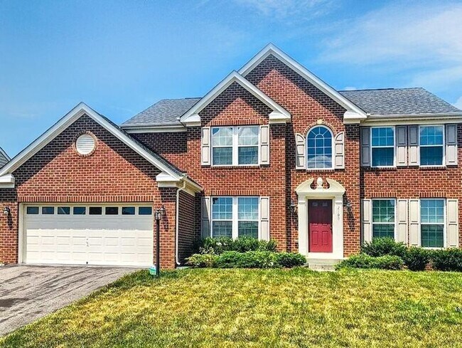 property at 2100 Ballast Ln