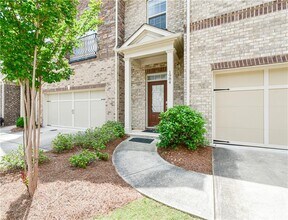 1984 Silver Birch Dr in Smyrna, GA - Building Photo - Building Photo