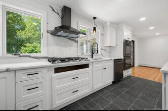 7 Conrad St in Groton, CT - Building Photo - Building Photo