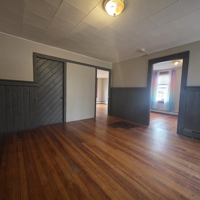 200 Main St in Claremont, NH - Building Photo - Building Photo