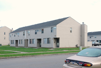 St. Simon's Terrace in Rochester, NY - Foto de edificio - Building Photo