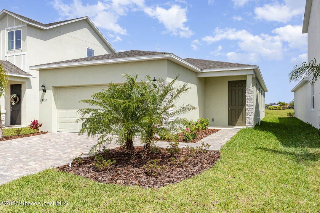 1132 Canfield Cir in Palm Bay, FL - Building Photo