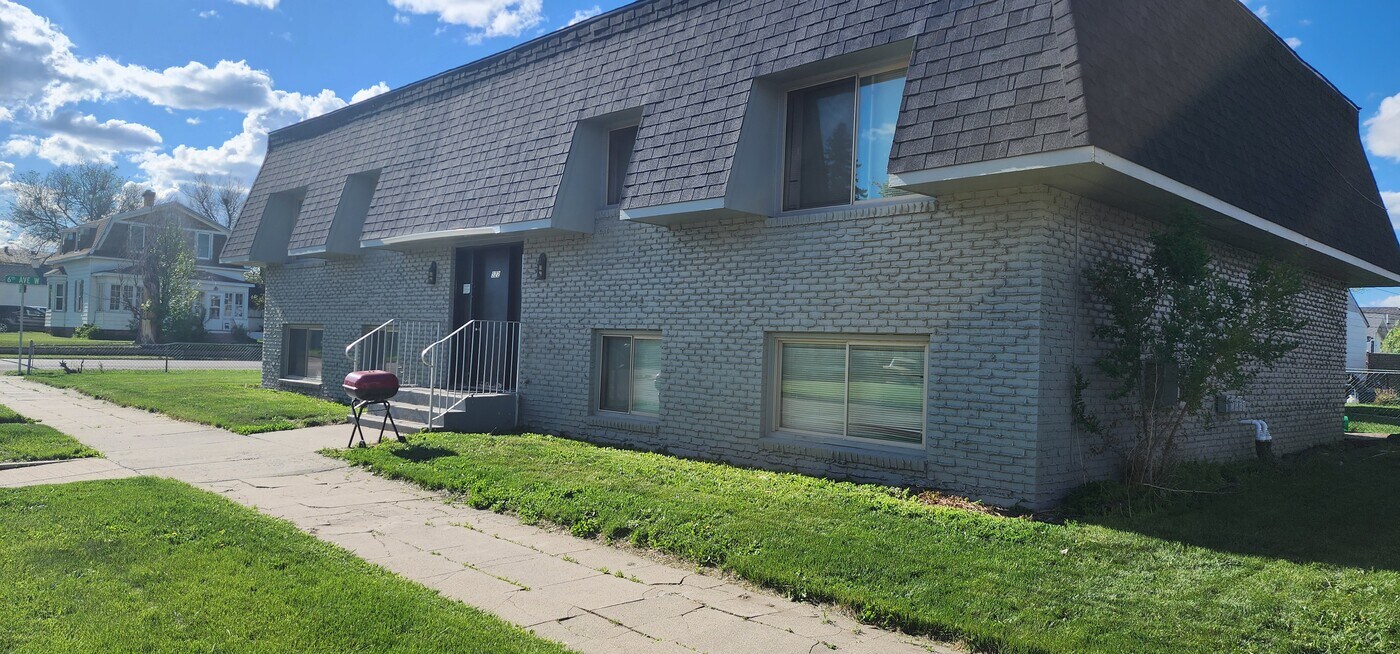522 5th St W, Unit #1 in Williston, ND - Foto de edificio