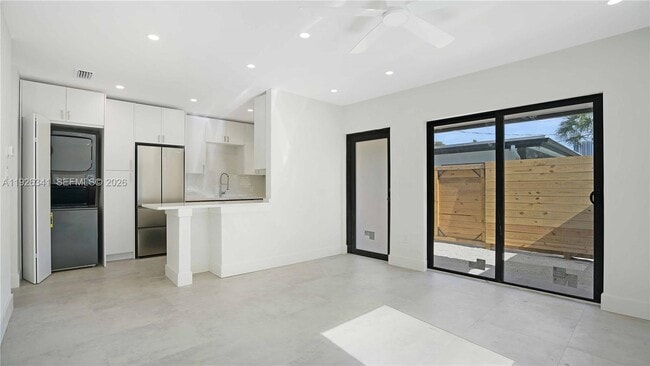 property at 1119 W Las Olas Blvd