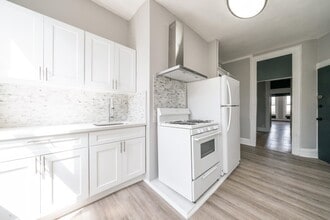 139 Hopkins Ave in Jersey City, NJ - Building Photo - Building Photo
