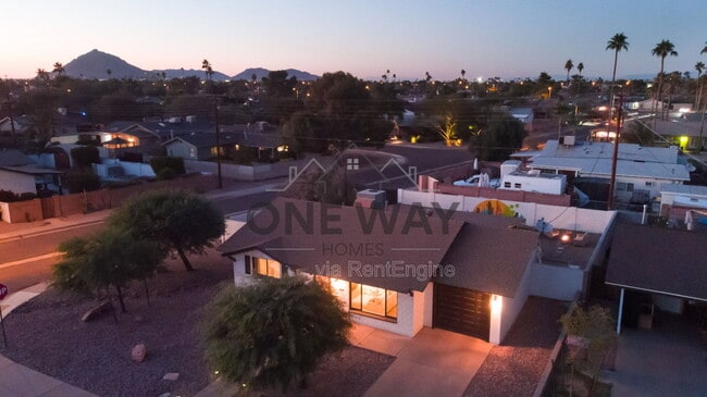 8702 E Sheridan St in Scottsdale, AZ - Building Photo - Building Photo